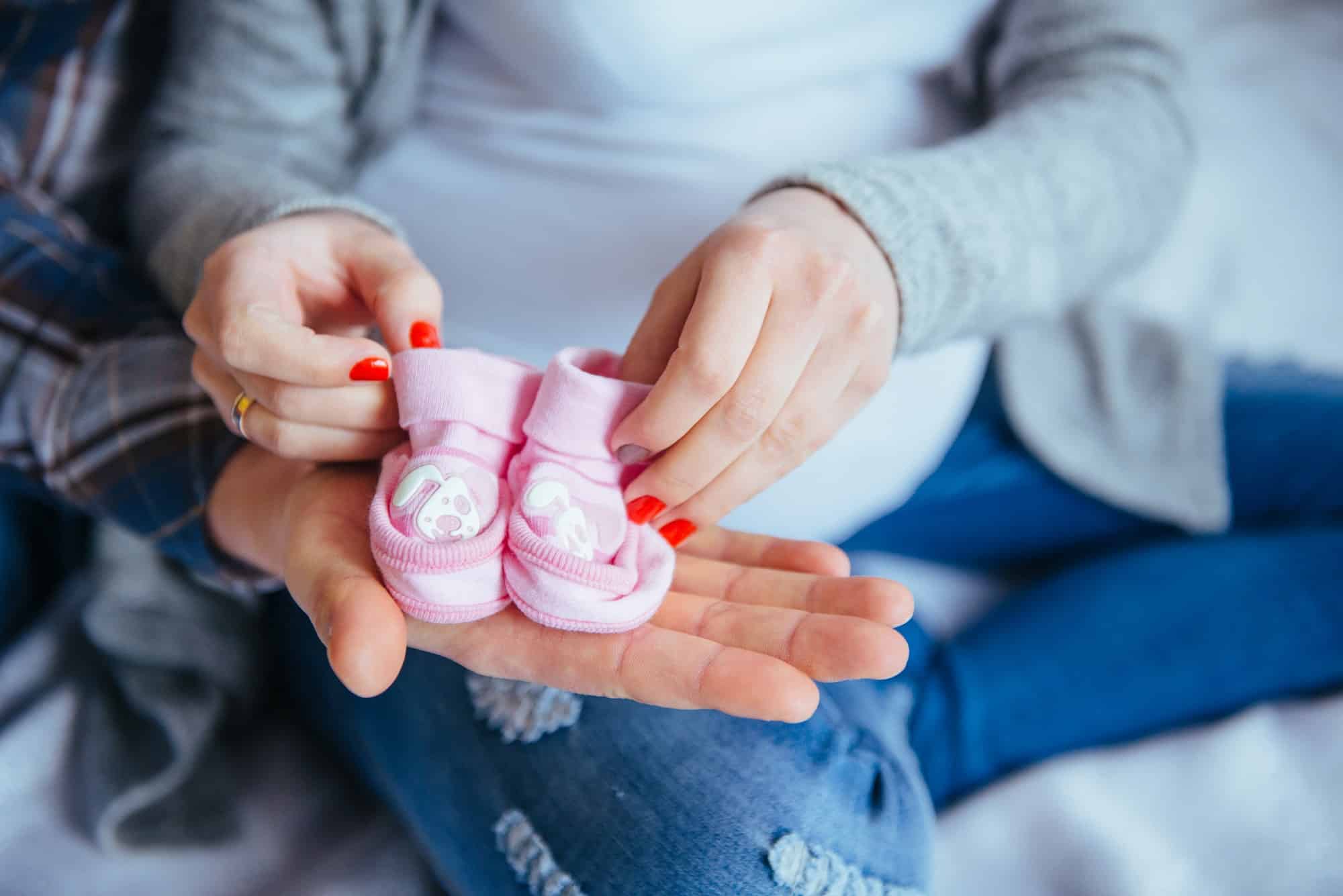 Comment choisir des chaussettes antidérapantes pour bébé pour assurer leur sécurité et leur confort ?